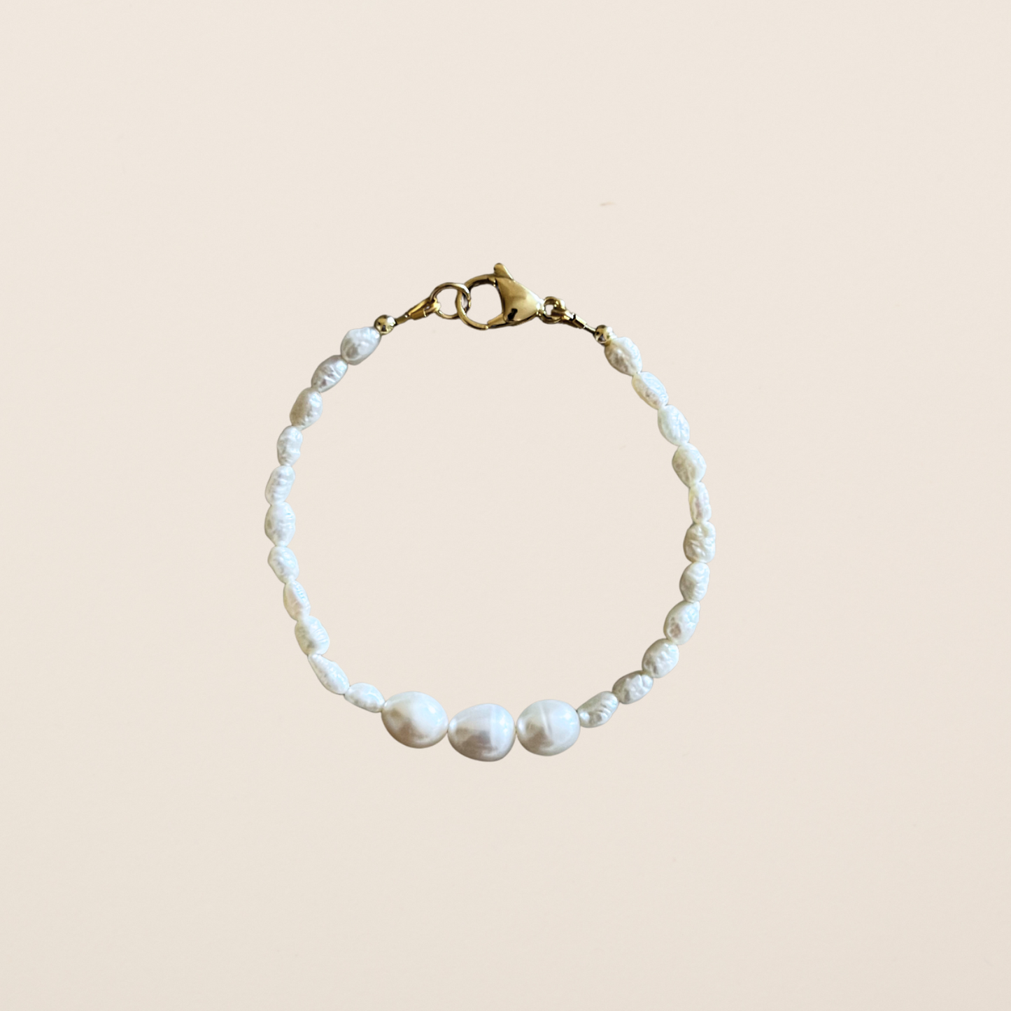 Pearlessence Bracelet